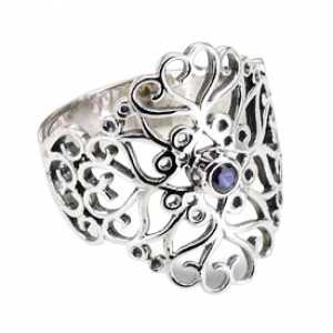 Rafael Jewelry Sterling Silver Ring with Sapphire in Heart Cutouts Artistas e Marcas