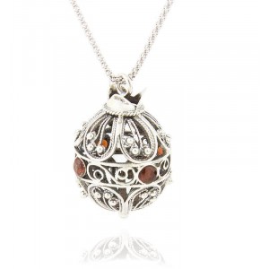 Rafael Jewelry Filigree Pomegranate Pendant in Sterling Silver with Garnet Joias Judaicas