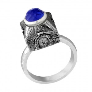 Rafael Jewelry Sterling Silver Ring with Sapphire and Jerusalem Gates Artistas e Marcas