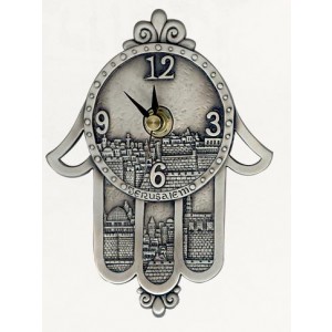 Silver Hamsa Clock with Jerusalem Panoramas, Scrolling Lines and English Text Arte Israelense