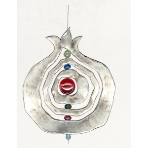 Silver Pomegranate Wall Hanging with Concentric Cutout Design and Beads Artistas e Marcas